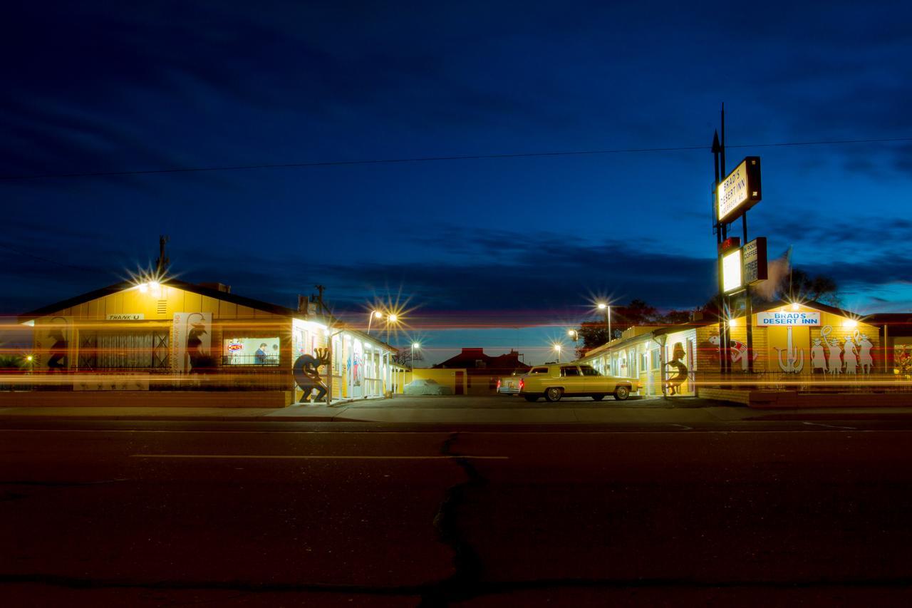 Brad'S Desert Inn Holbrook Exterior photo