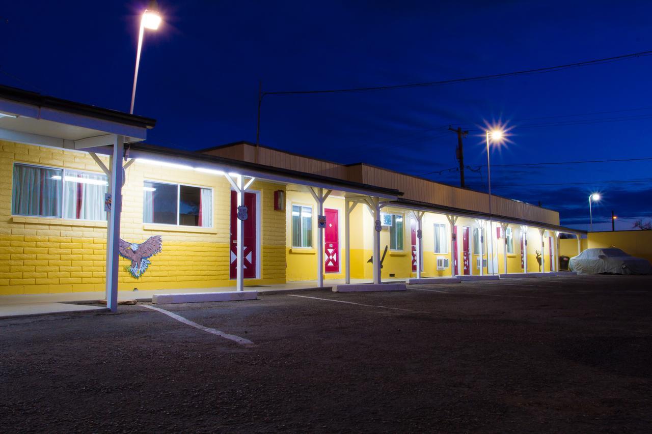 Brad'S Desert Inn Holbrook Exterior photo
