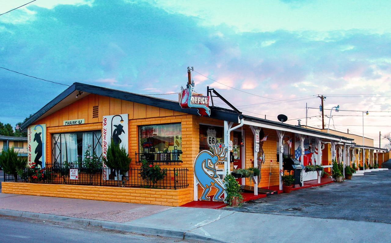 Brad'S Desert Inn Holbrook Exterior photo